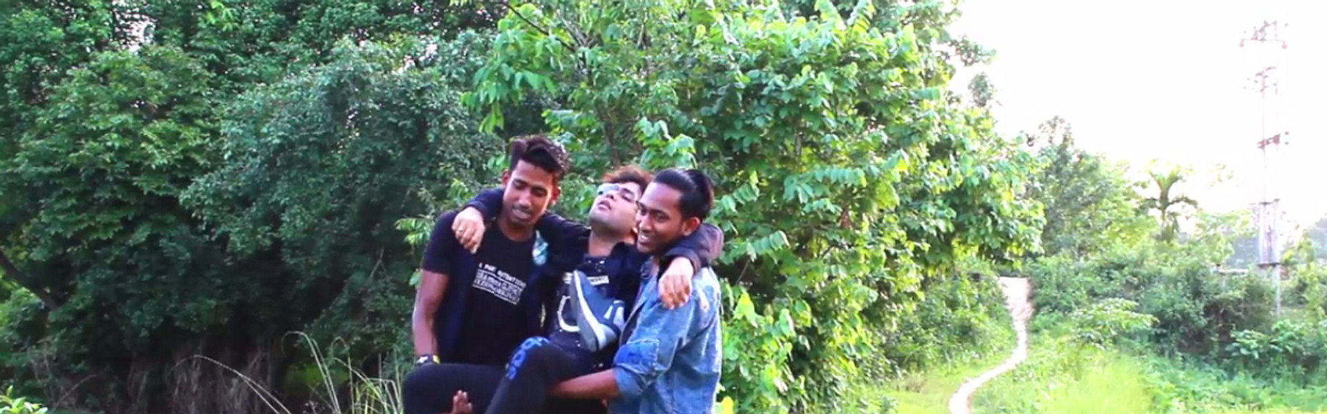 Vaijaner Gram Safar