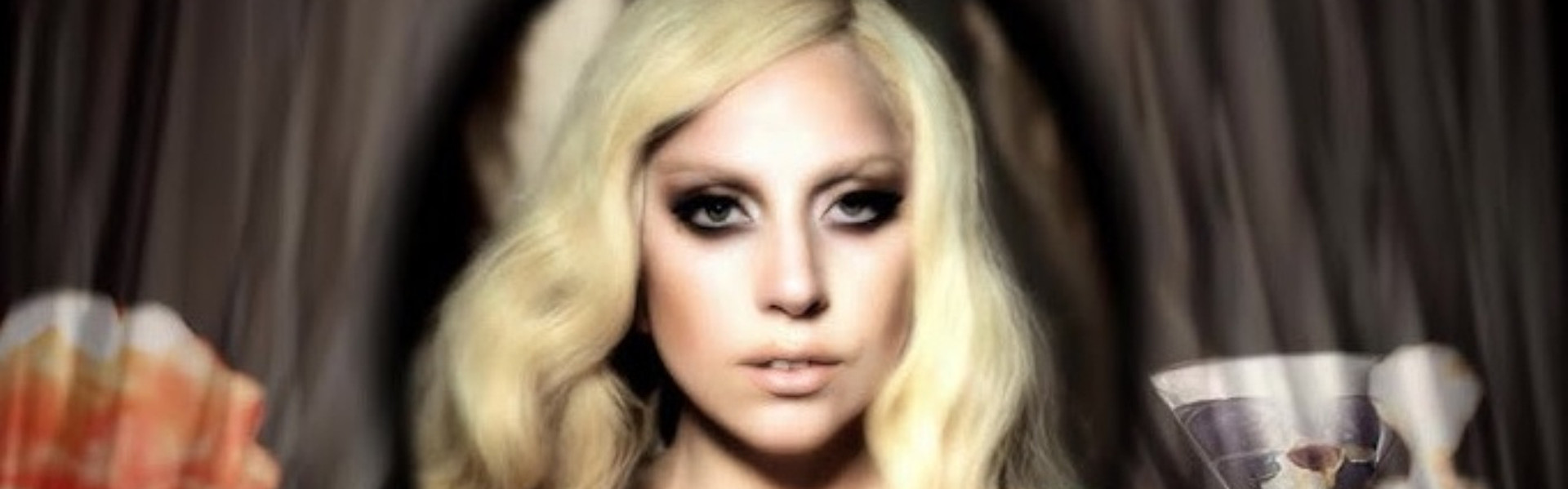 Lady Gaga - MAC Viva Glam