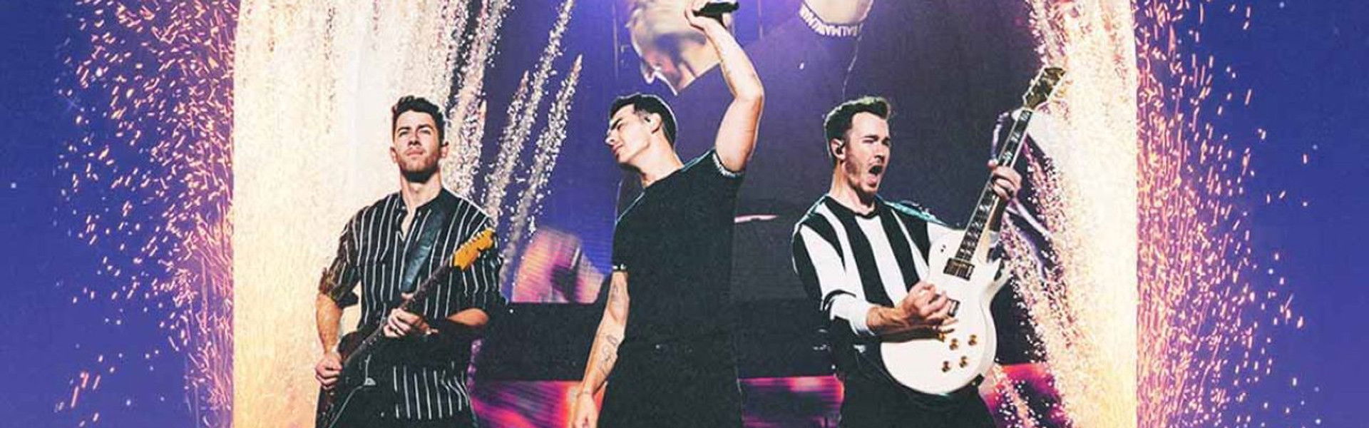 Jonas Brothers: Moments Between the Moments