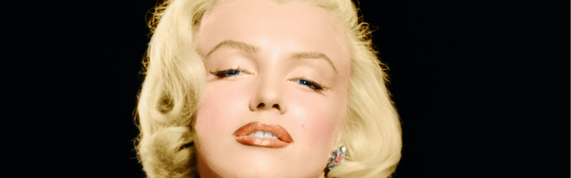 Marilyn Monroe: Portrait of a Legend...Suicide Or Murder?
