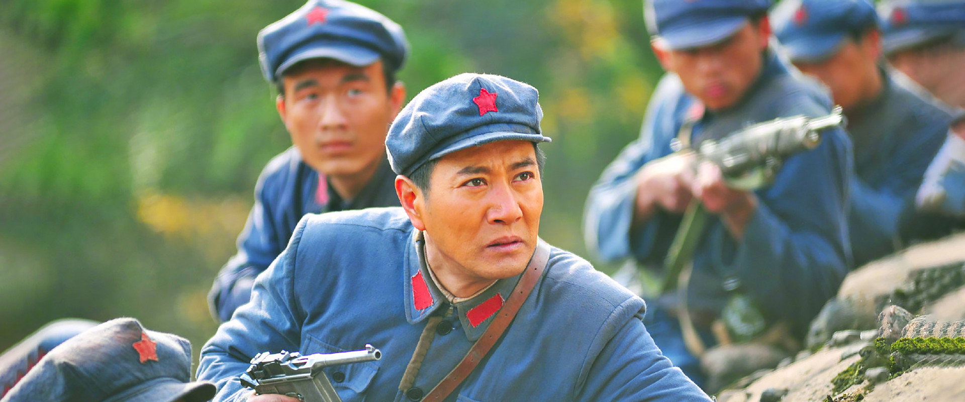 上将洪学智海报