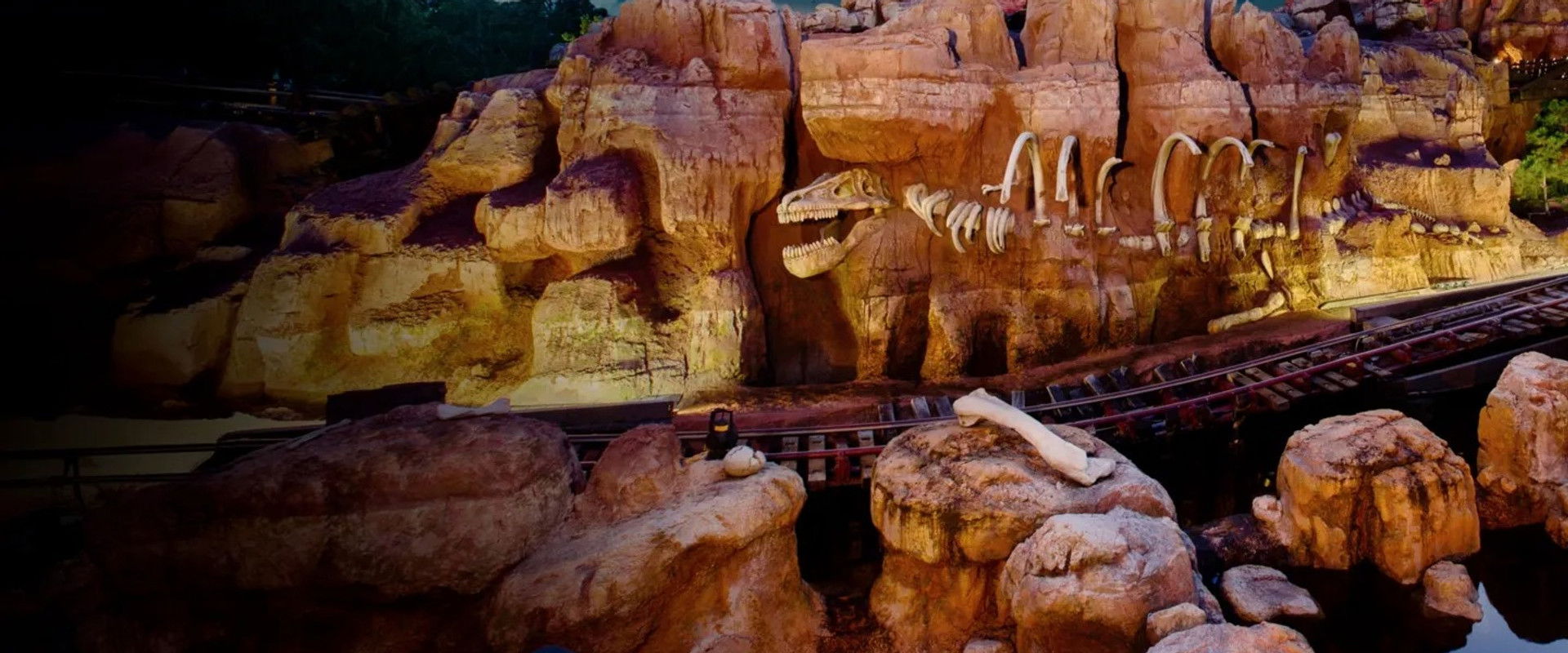 Big Thunder Mountain Railroad | Disneyland Resort backdrop
