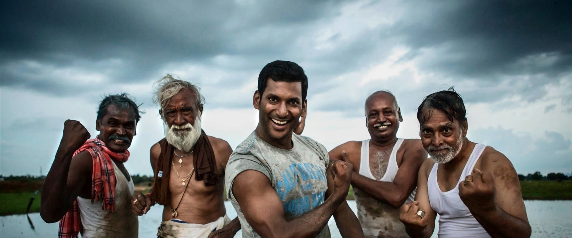 Irumbu Thirai backdrop