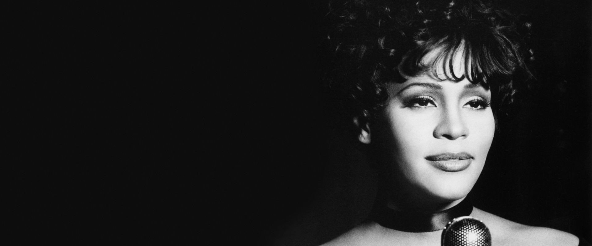 Whitney Houston Live: Her Greatest Performances backdrop