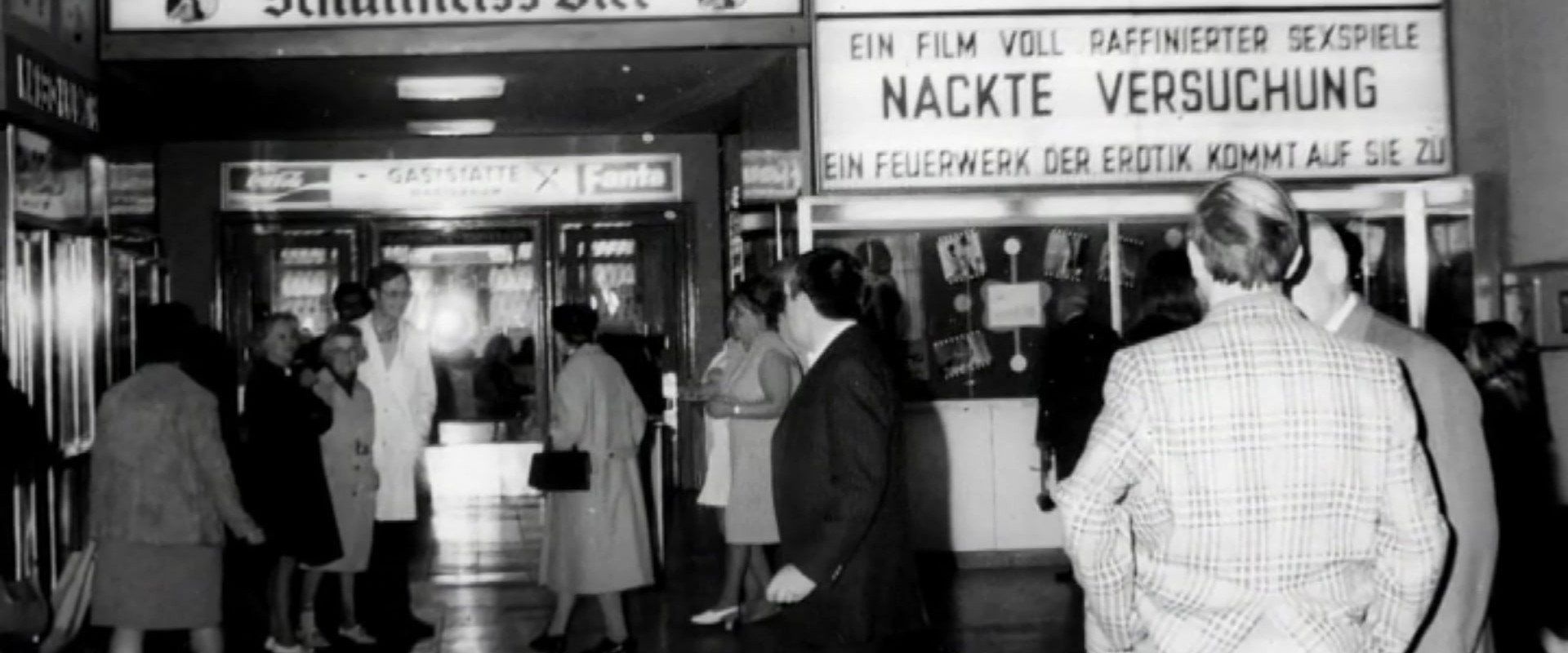 Cinema Perverso backdrop