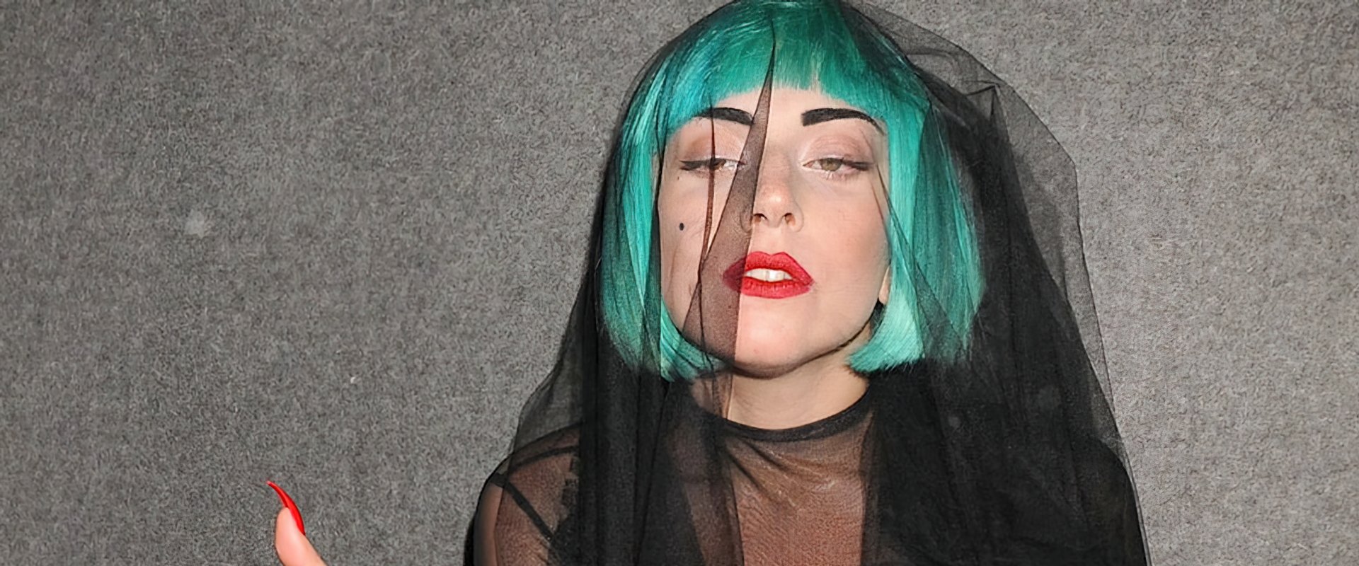 Lady Gaga: On the Edge