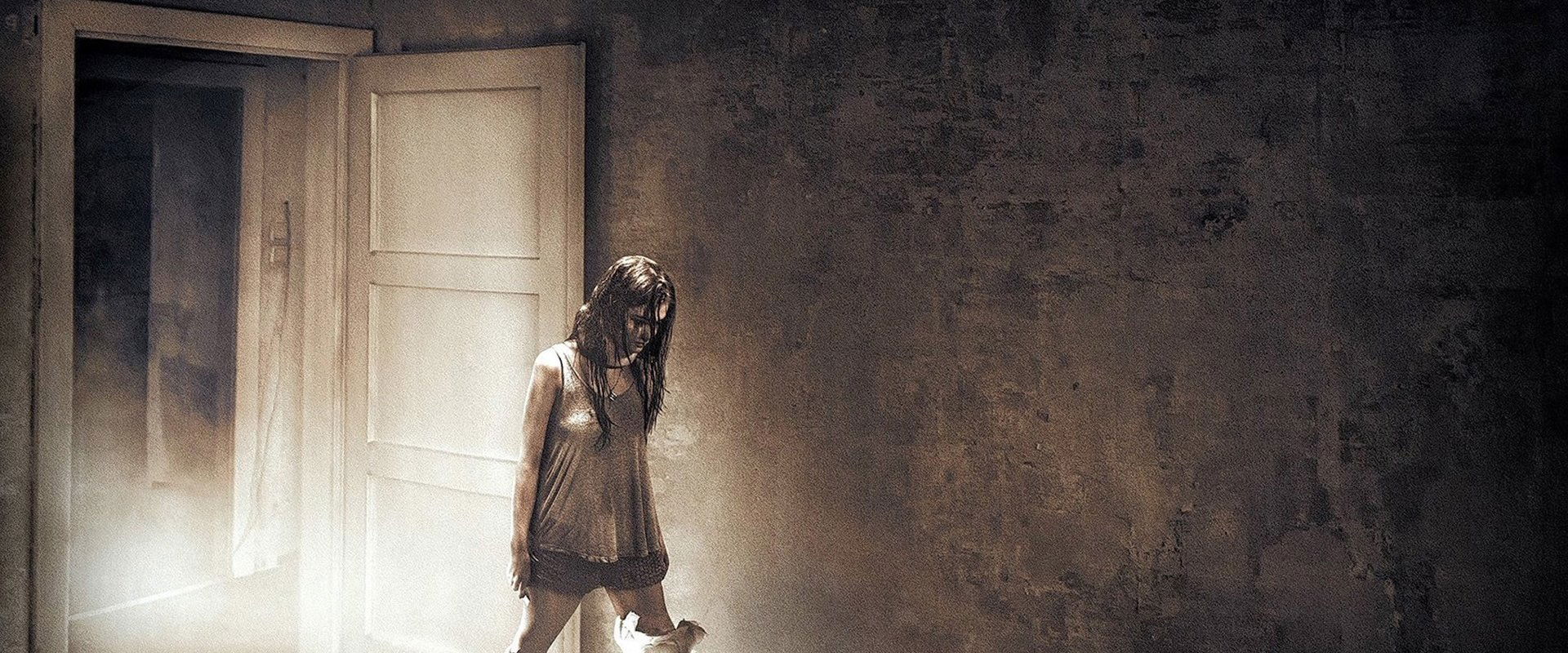 Insidious: Chapter 3 backdrop