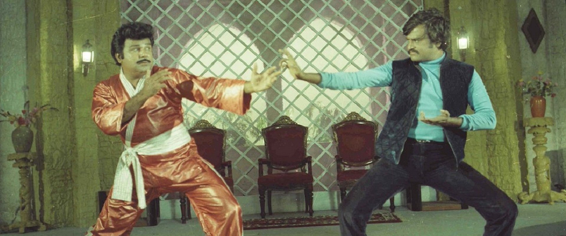 Paayum Puli backdrop