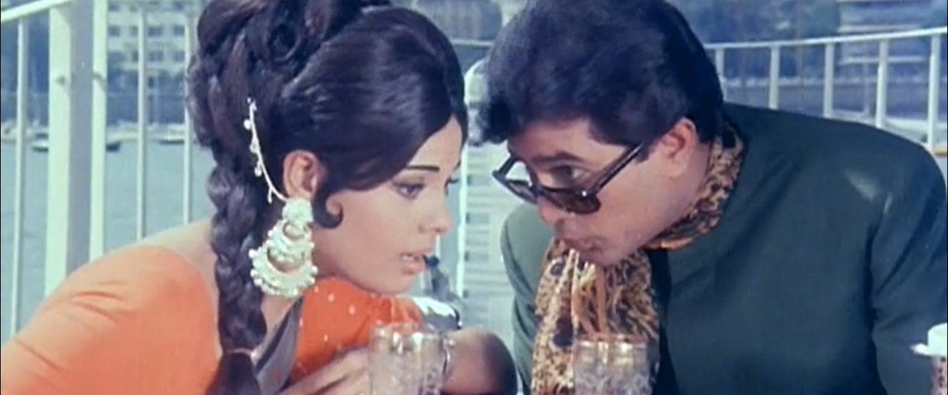 Sachaa Jhutha