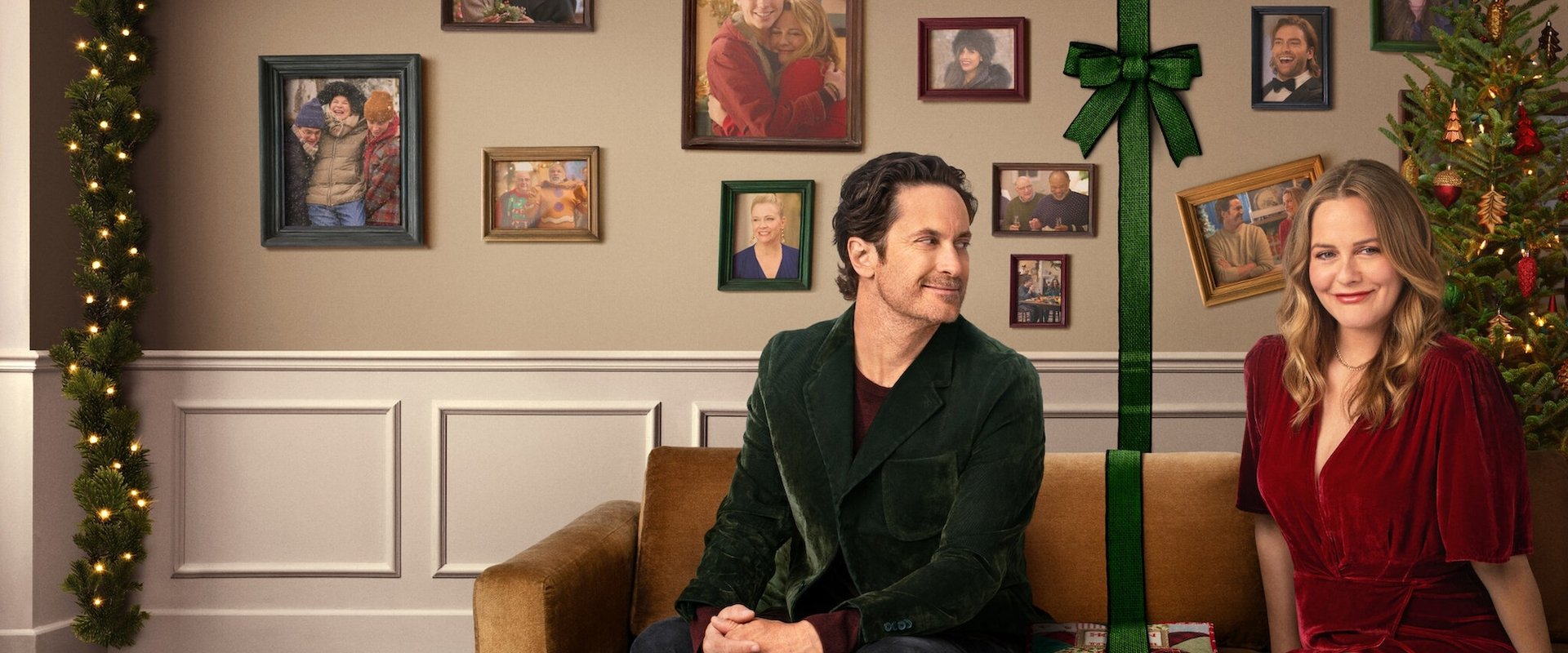 A Merry Little Ex-Mas backdrop