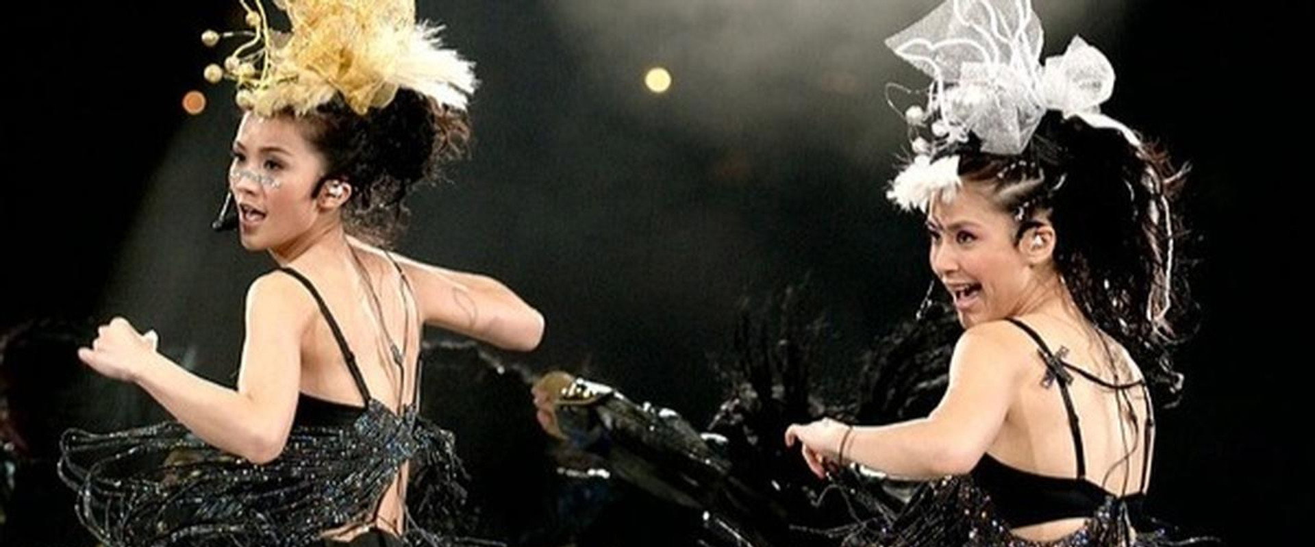 Twins 一时无两演唱会 backdrop