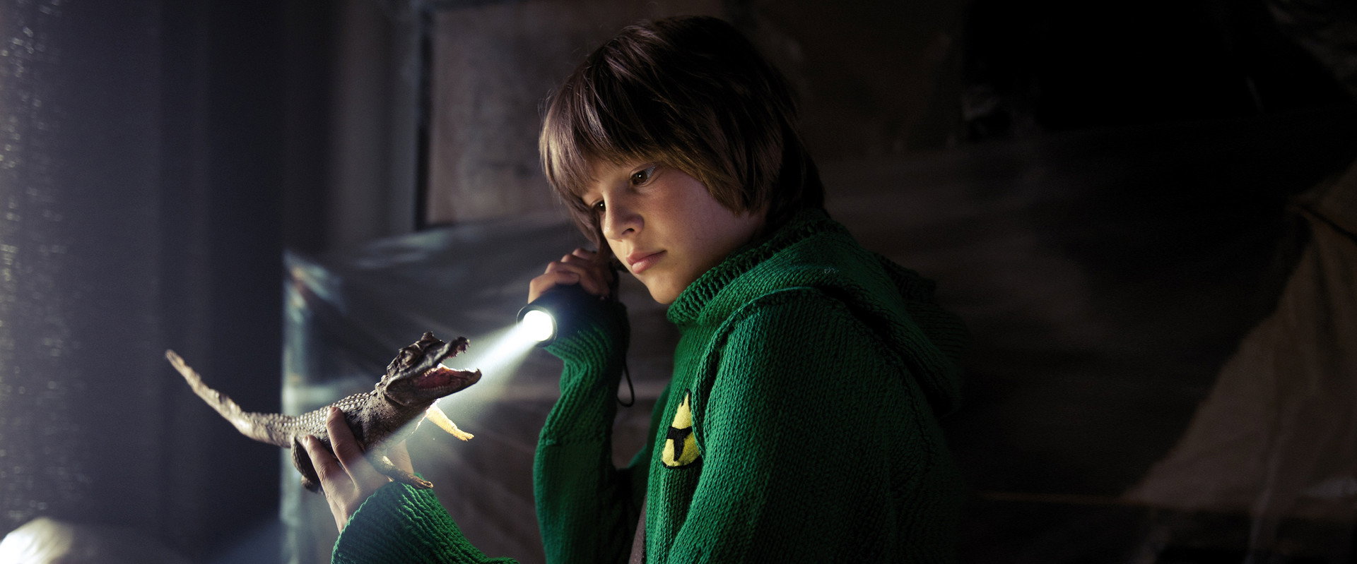 Victor and the Secret of Crocodile Mansion backdrop