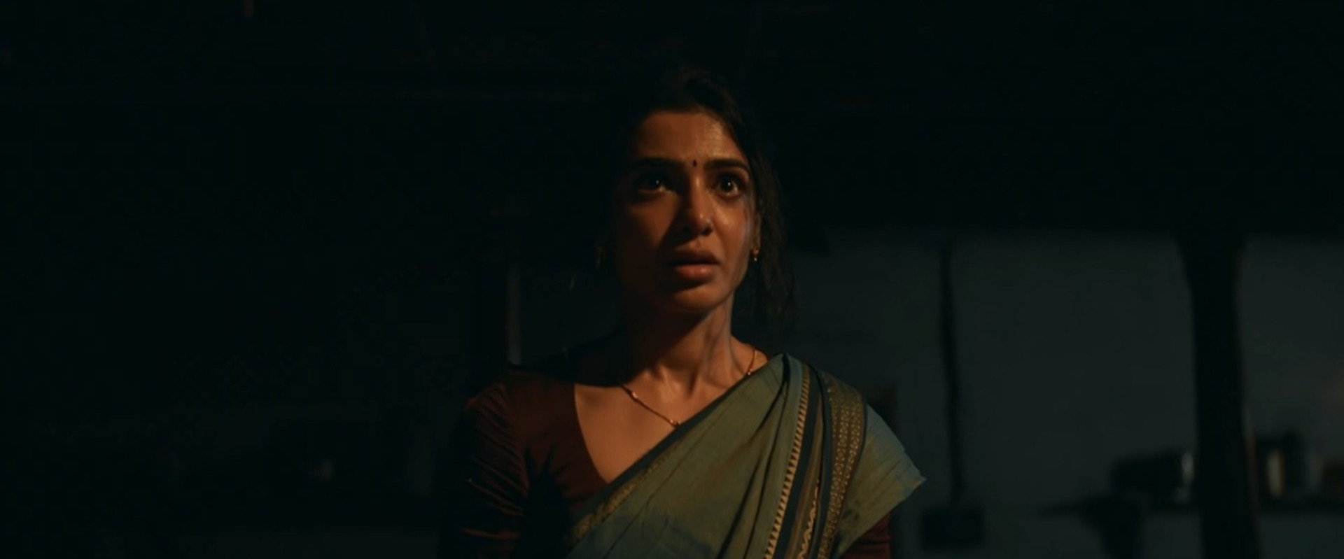 Maa Inti Bangaram backdrop