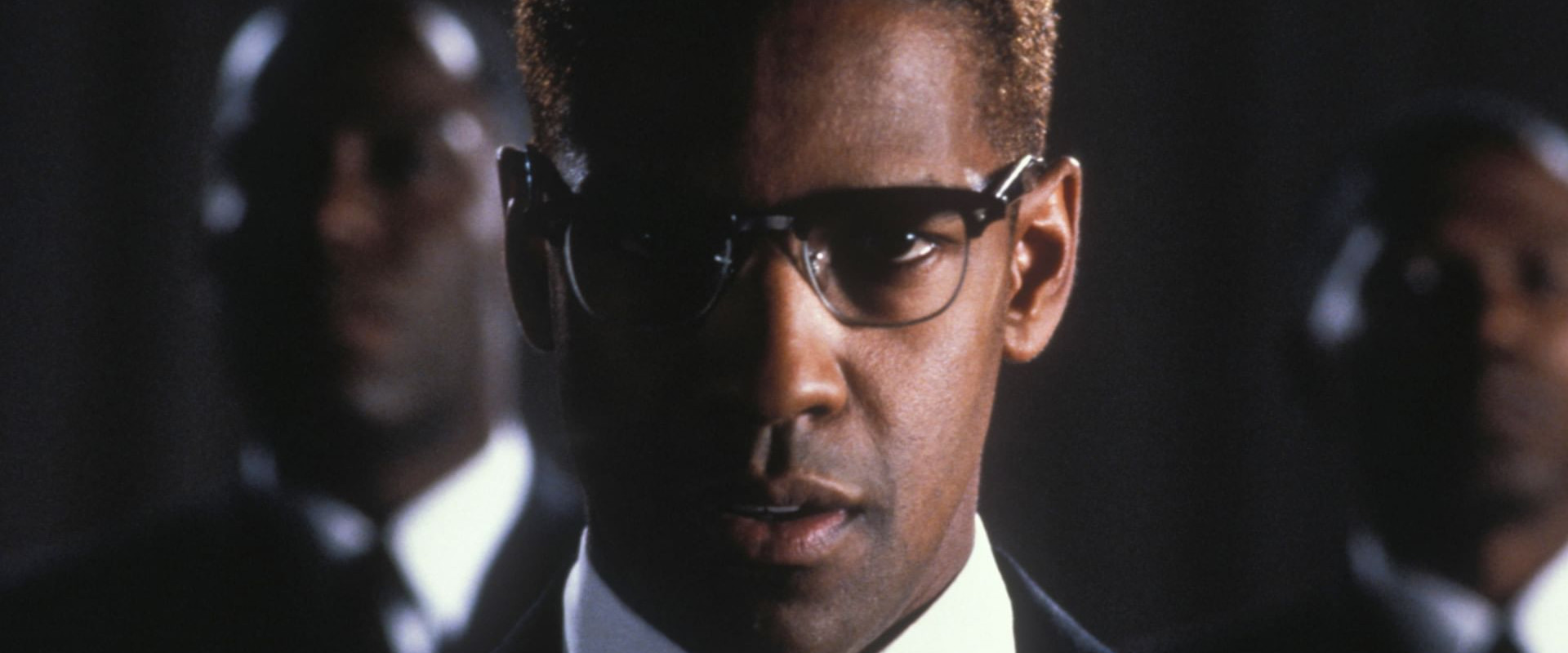 Denzel Washington: A Model American backdrop