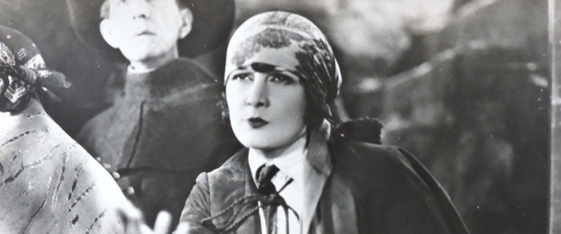 Lady Robinhood backdrop