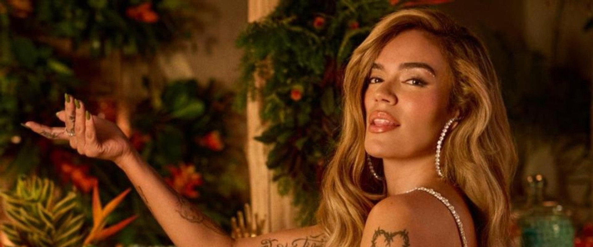 La PremiEre backdrop