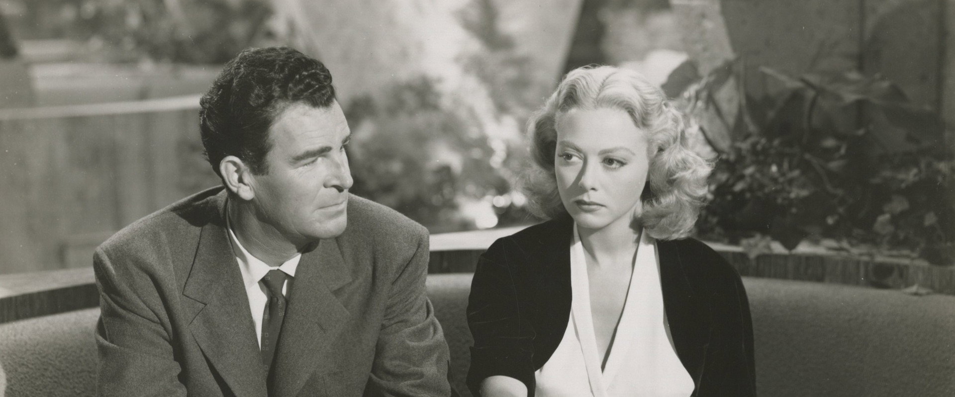 The Sea Hornet backdrop