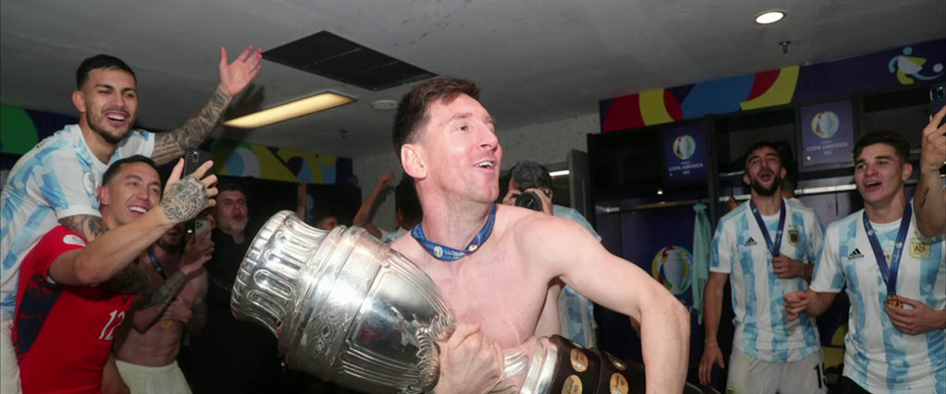 Messi backdrop
