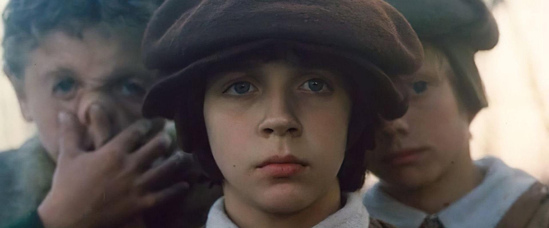 Philipp Traum backdrop