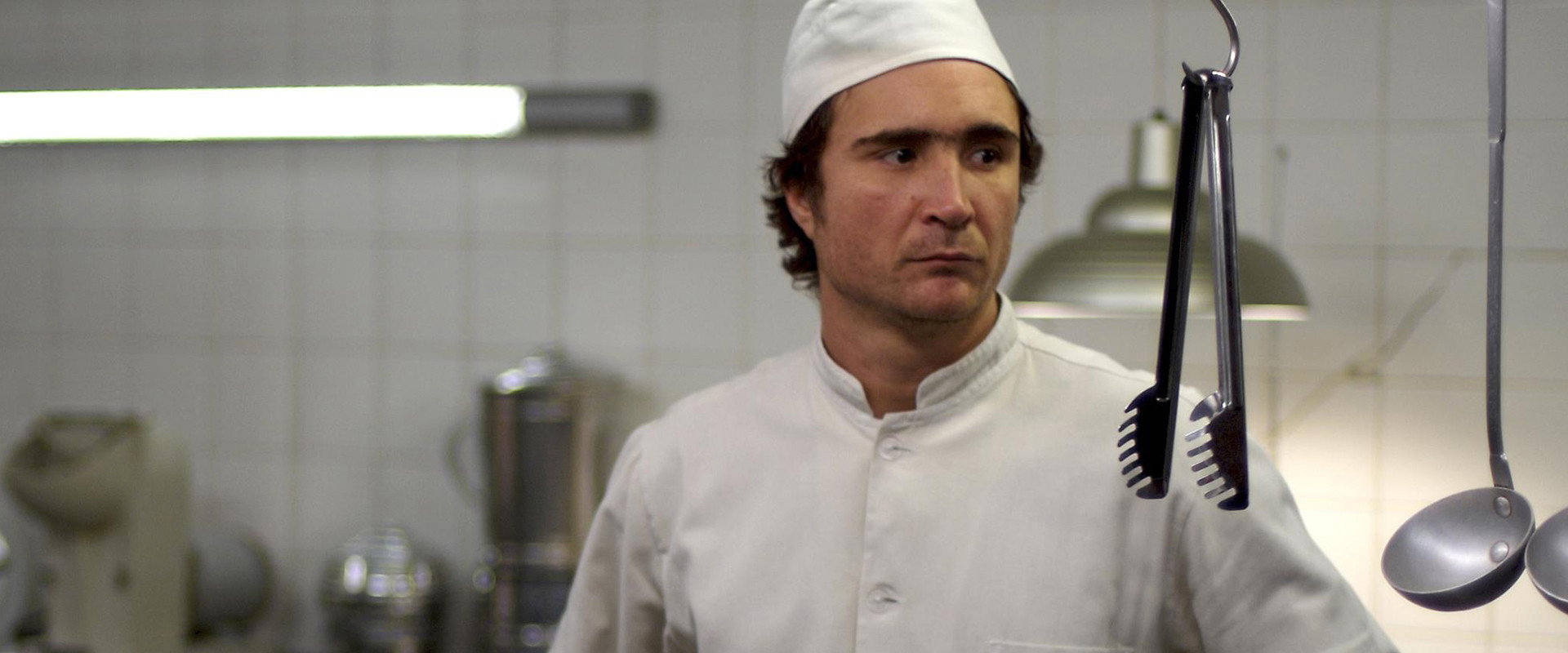 Estômago: A Gastronomic Story backdrop