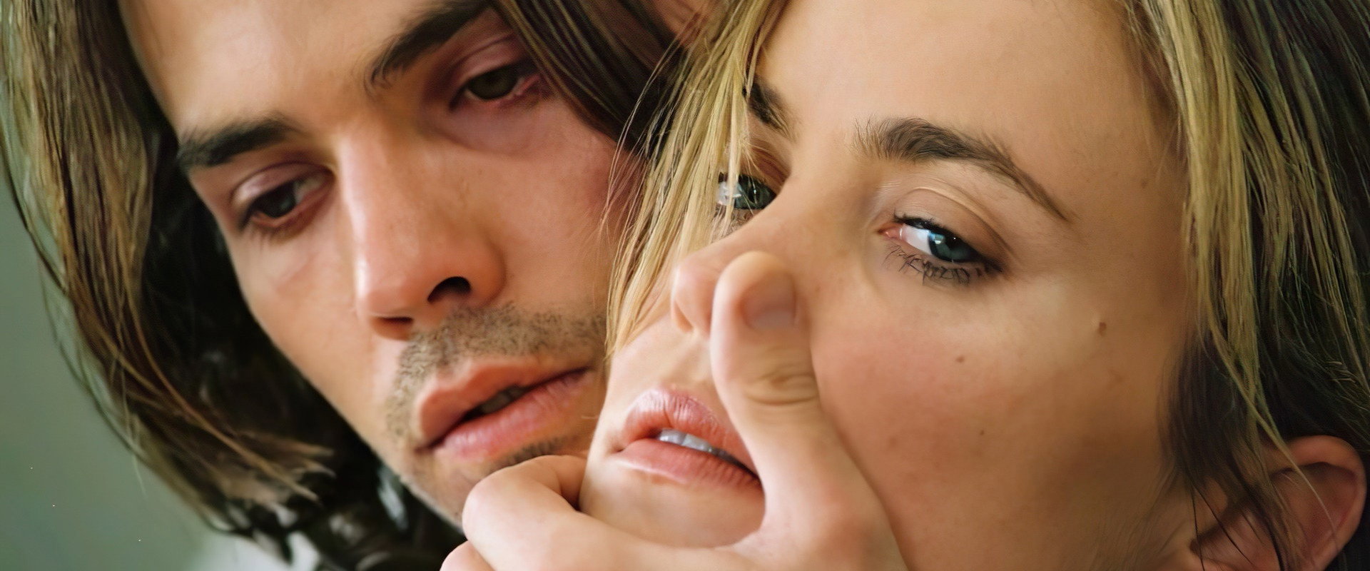 When Strangers Appear backdrop