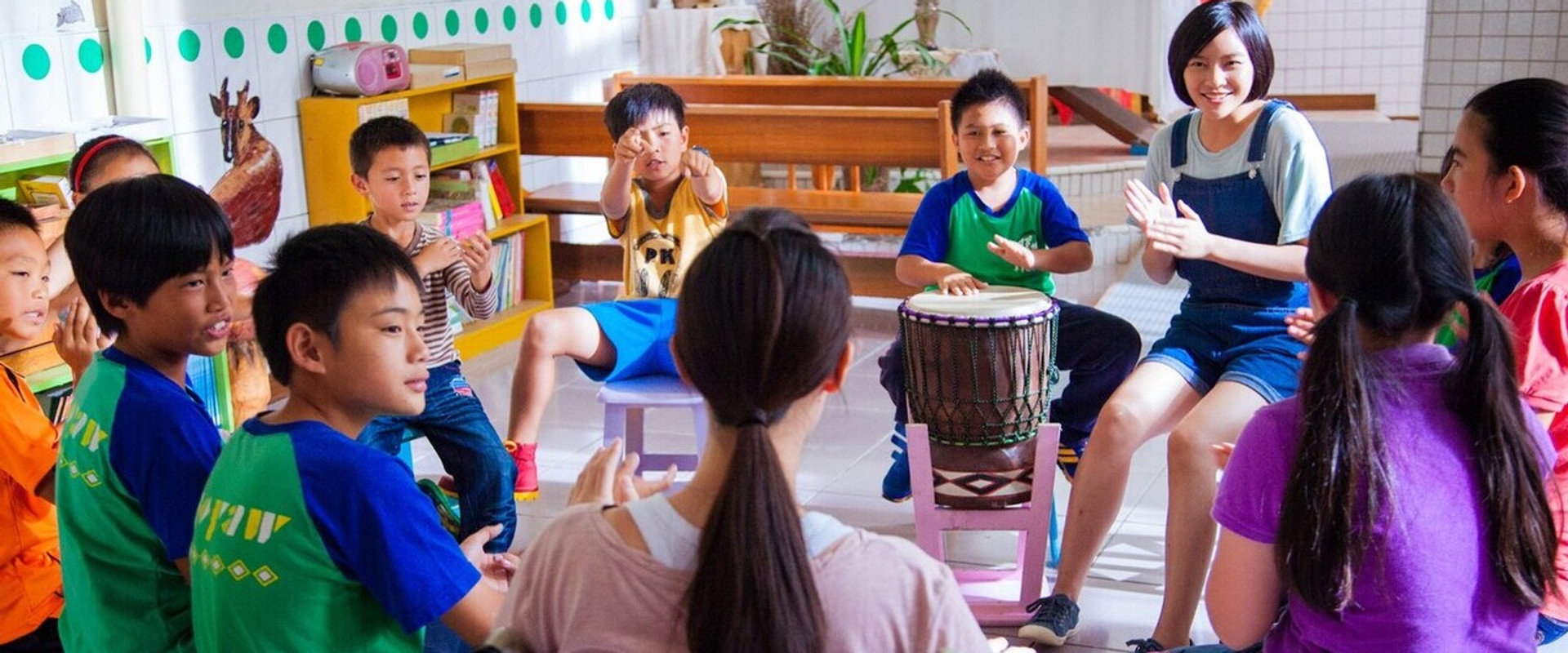 Hang in There, Kids! backdrop