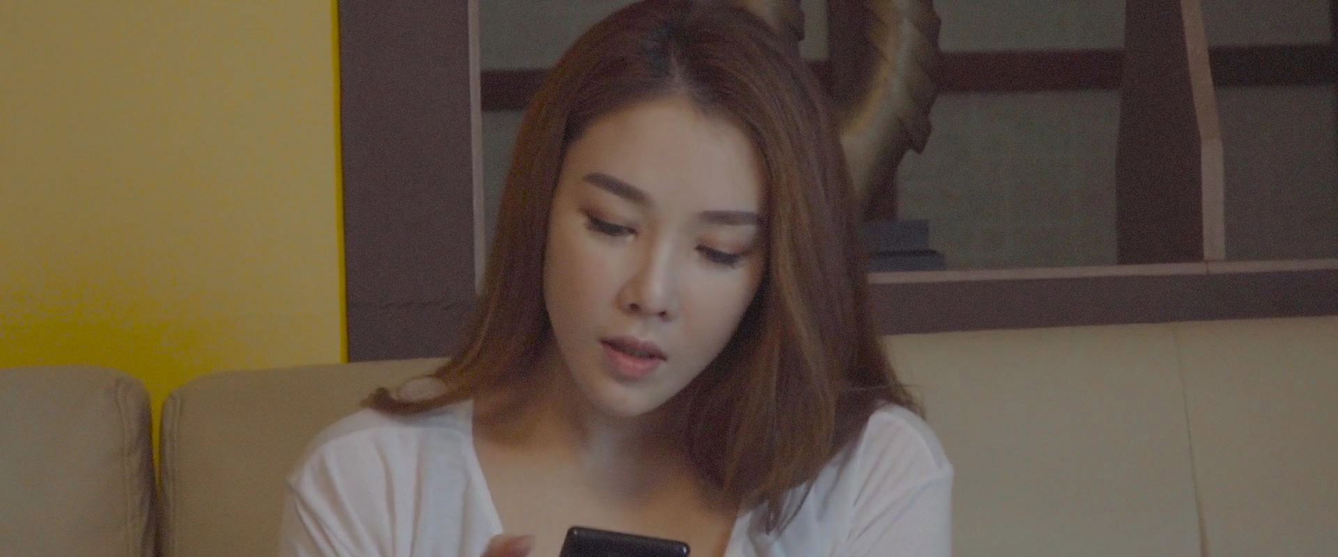 Big Tits Mom Friend backdrop