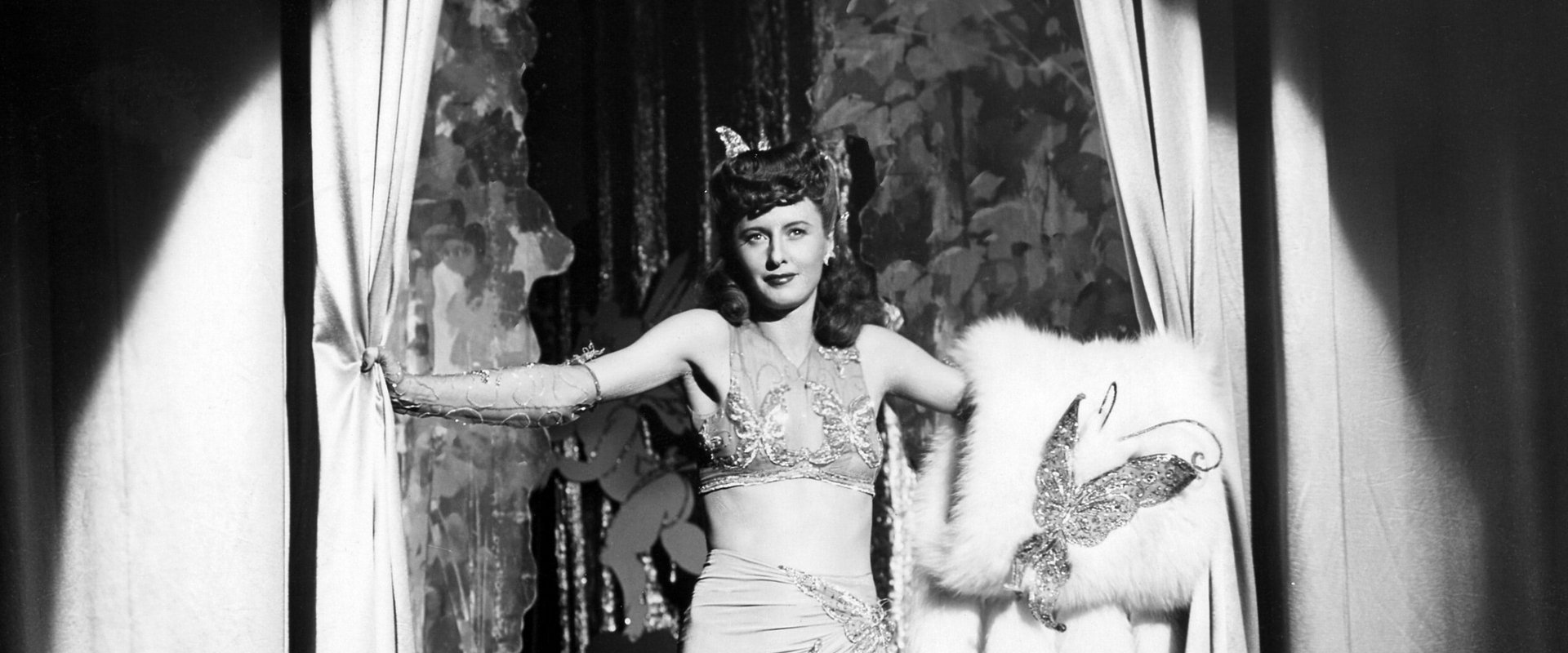 Lady of Burlesque backdrop