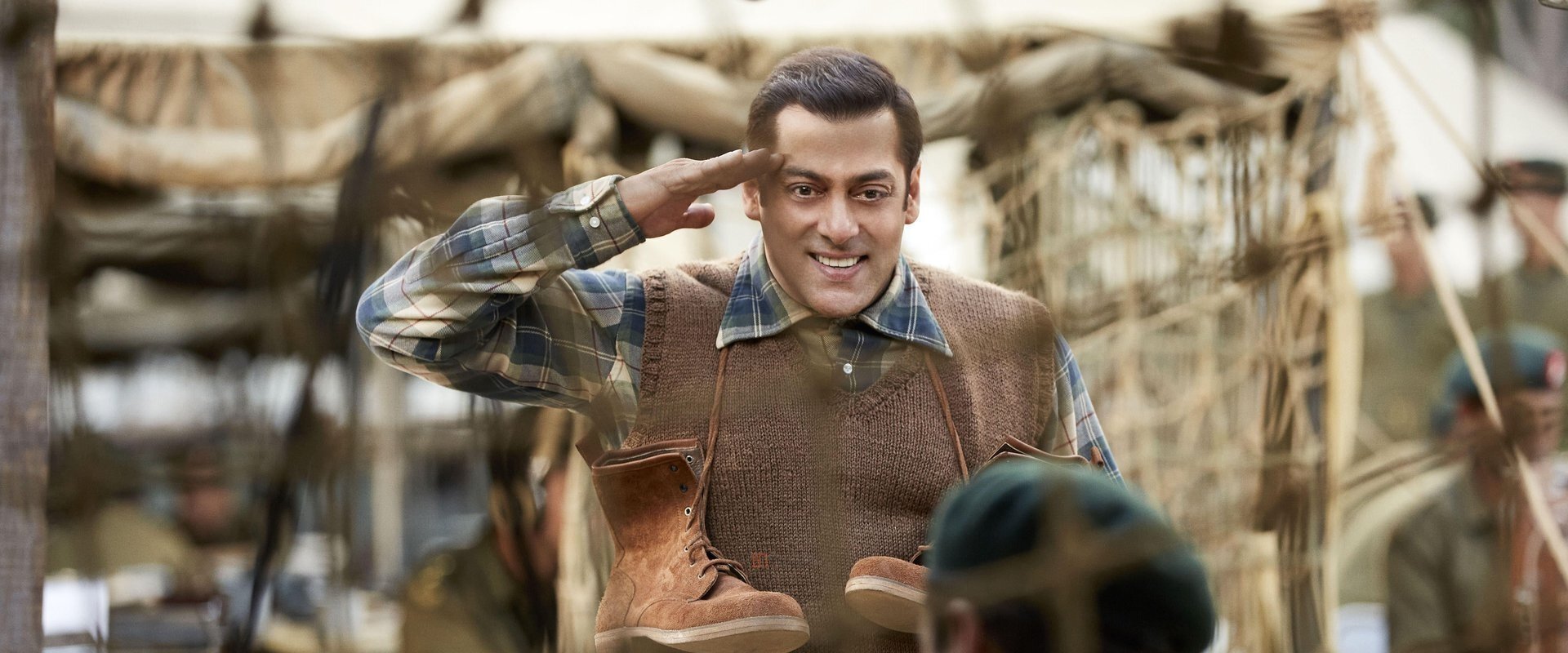 Tubelight backdrop