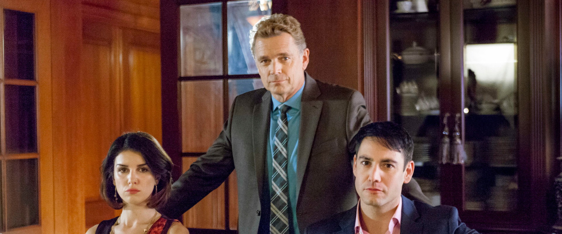 Sandra Brown's White Hot backdrop