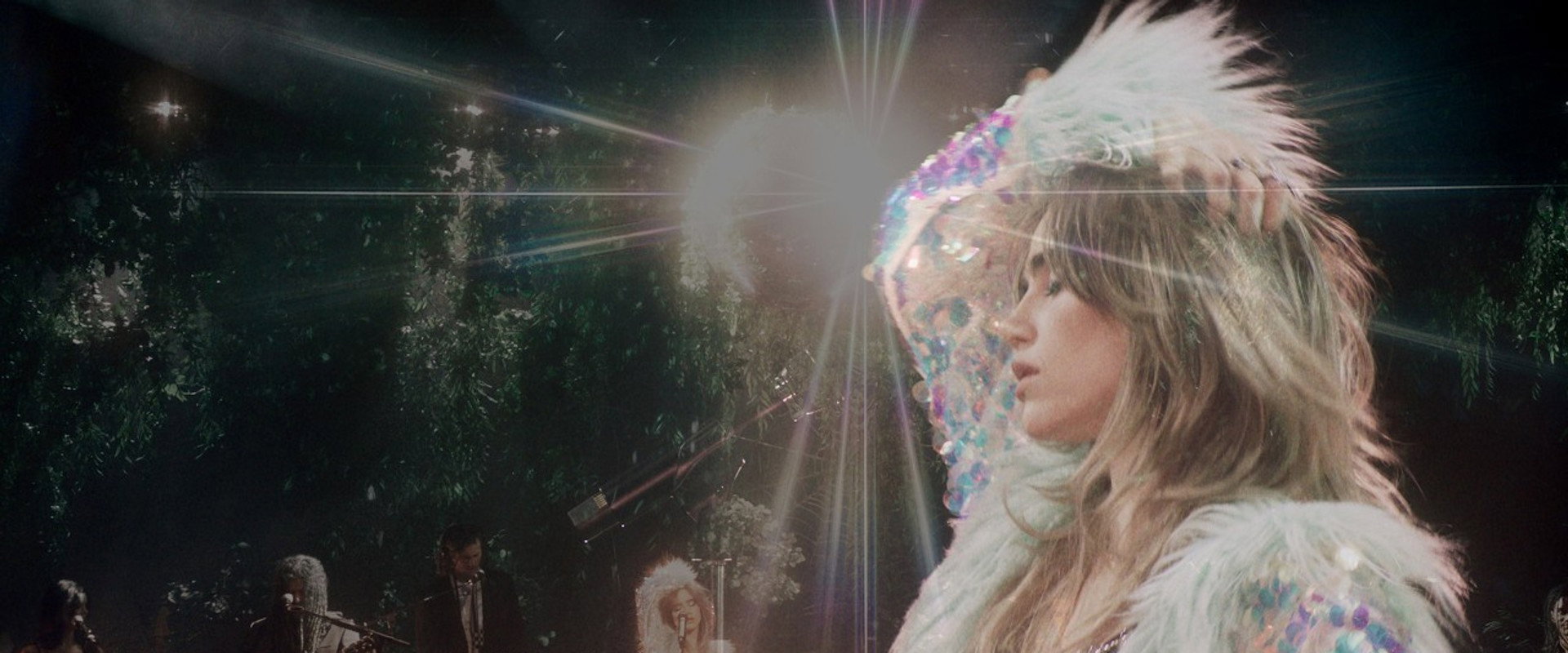 Suki Waterhouse Presents The Sparklemuffin Tour (Live From Brooklyn Paramount) backdrop