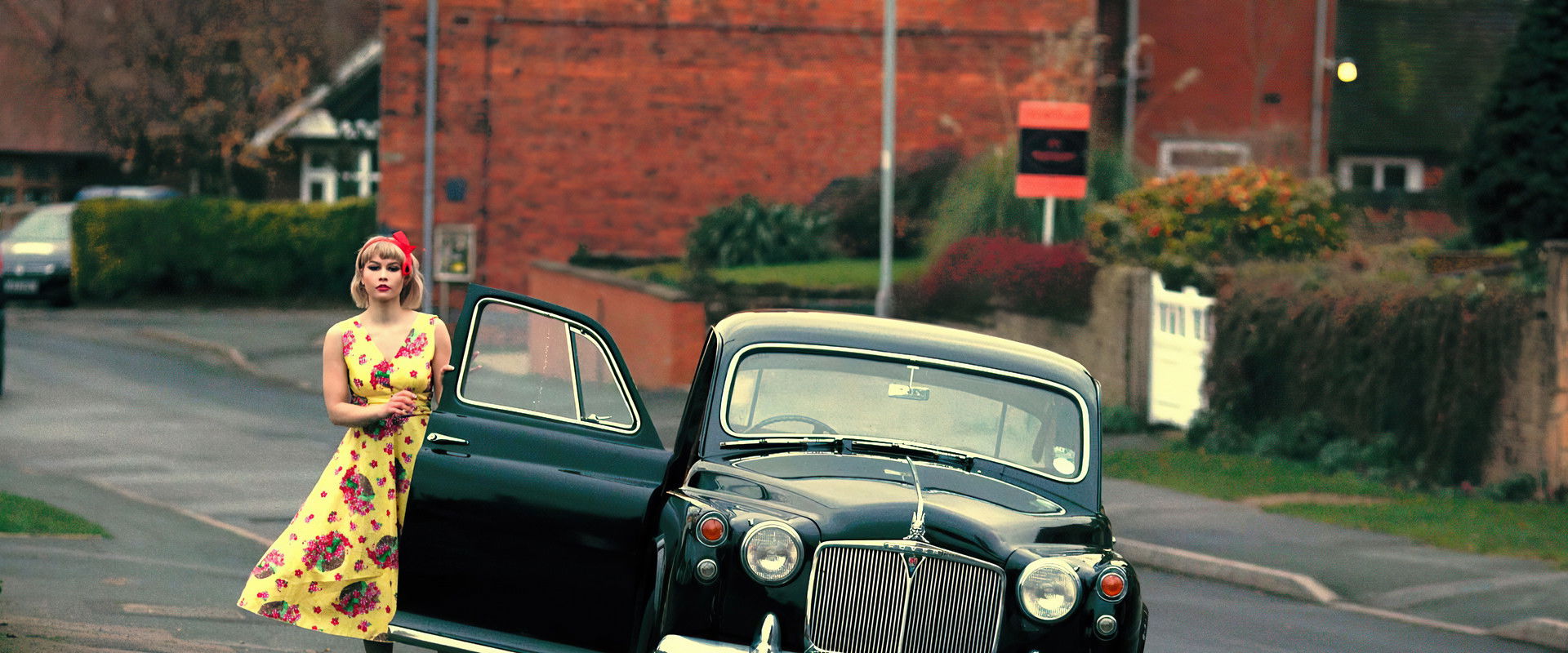 Mr Lonesome backdrop