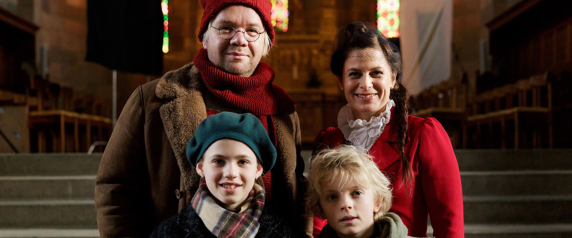 Emma og Julemanden - Jagten på Elverdronningens hjerte backdrop