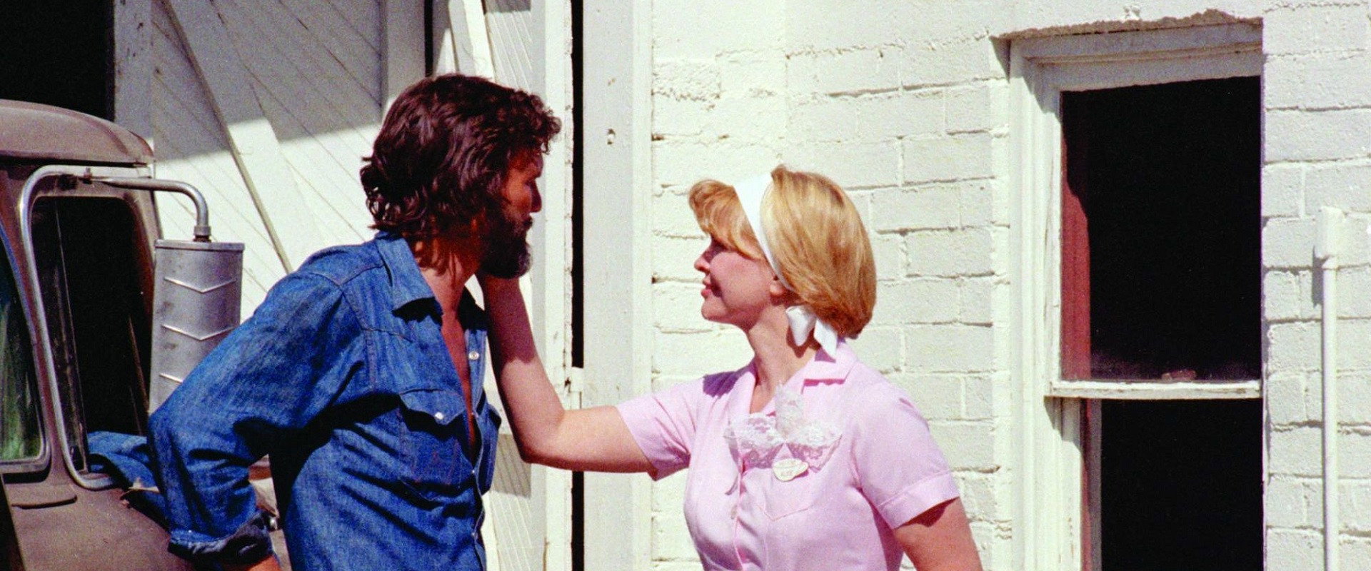 Alice Doesn't Live Here Anymore backdrop