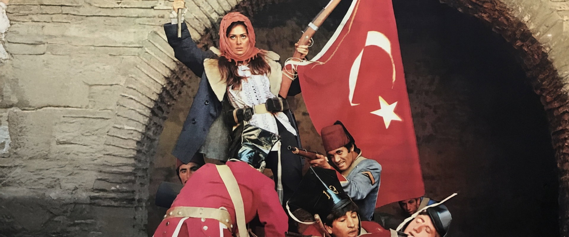 Gazi Kadın backdrop