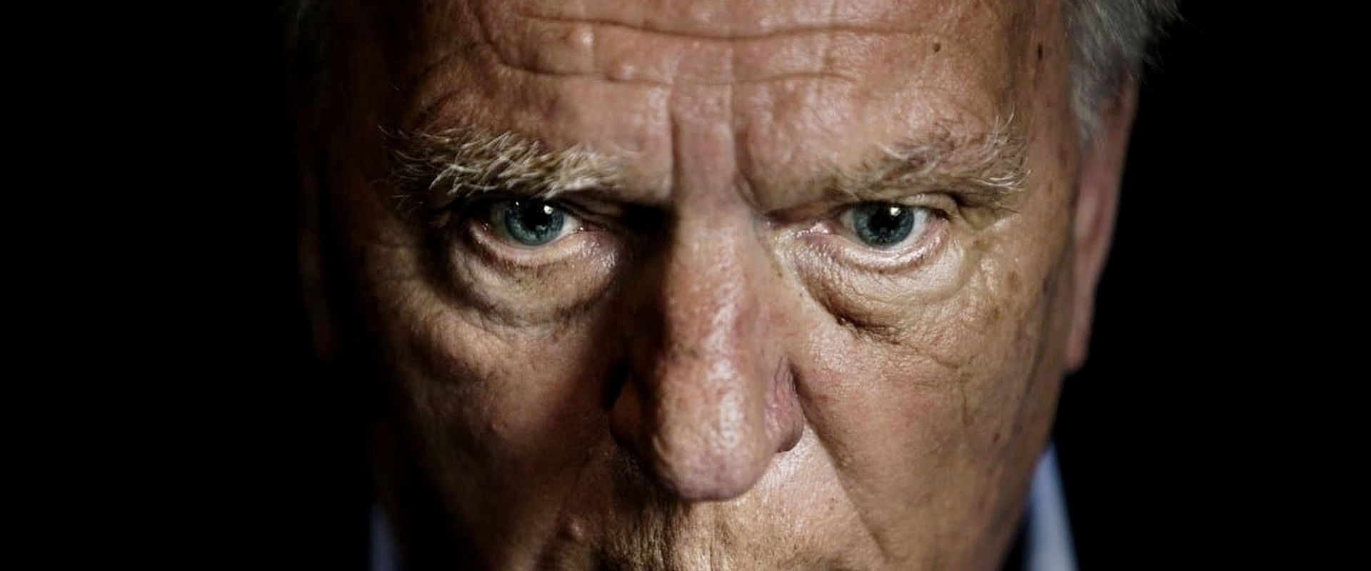 A Shattered Dynasty: The Empain Barons backdrop