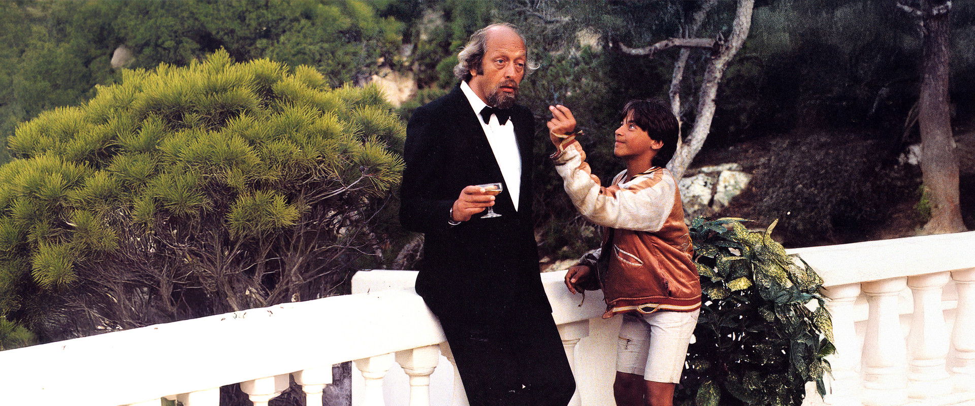 Drei und eine halbe Portion backdrop