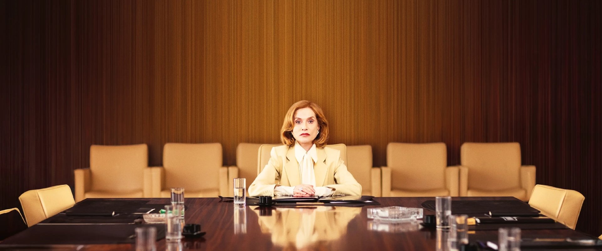 The Richest Woman in the World backdrop