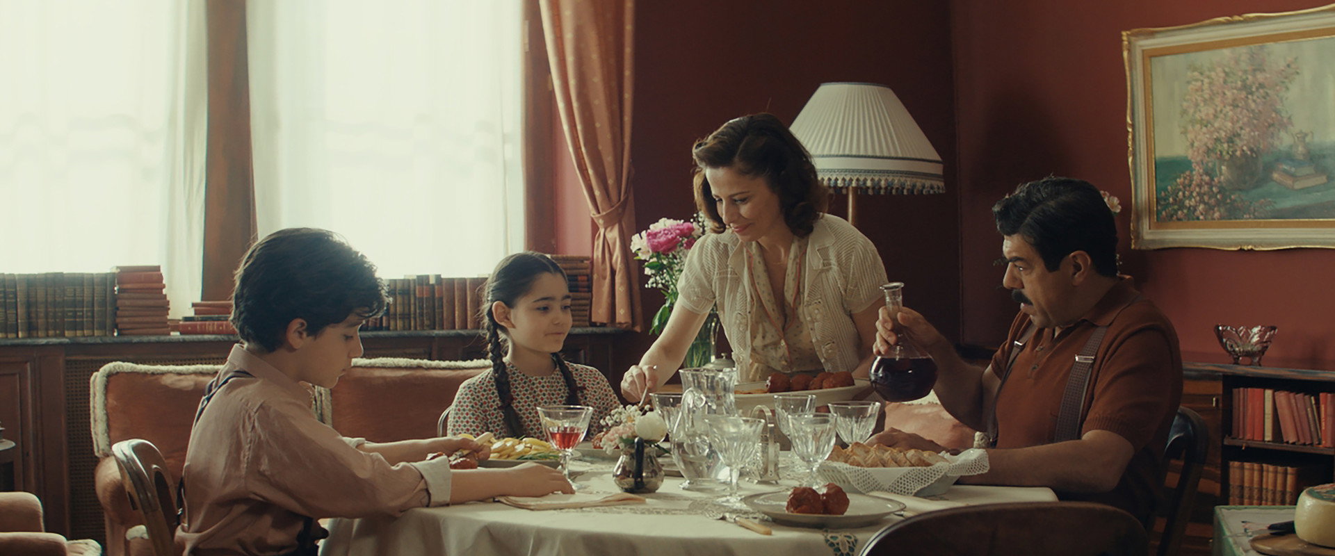 Naples to New York backdrop