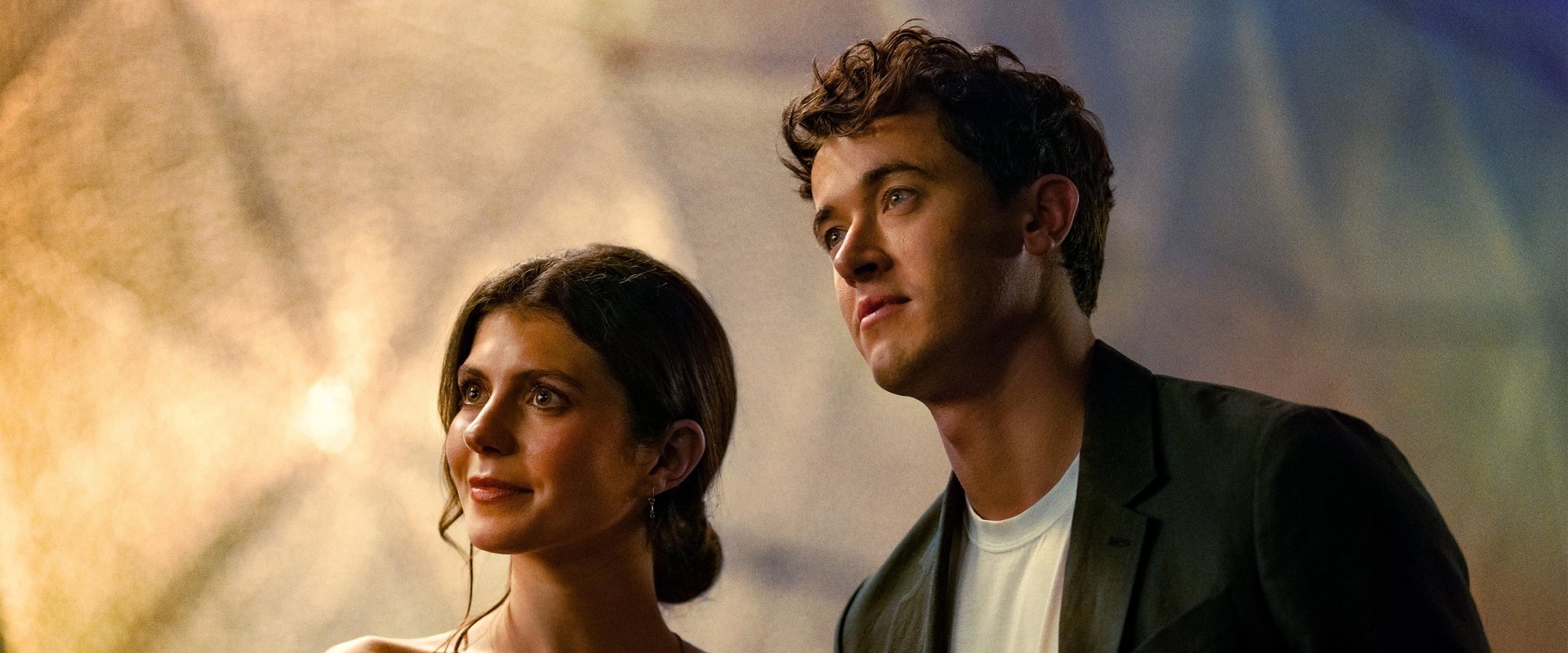 People We Meet on Vacation backdrop