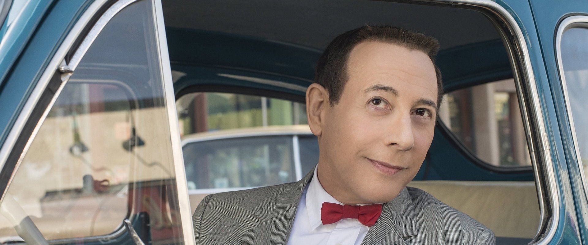 Pee-wee's Big Holiday backdrop