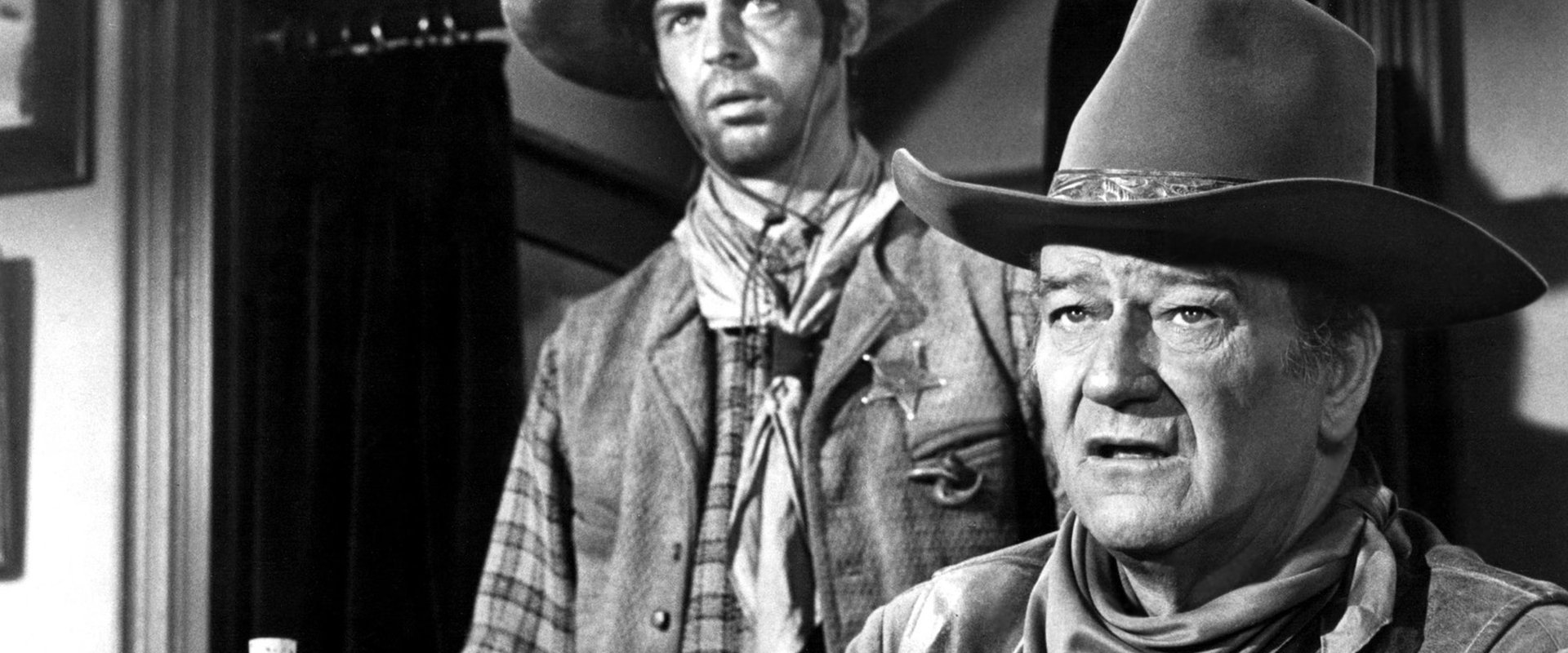 Rio Lobo backdrop