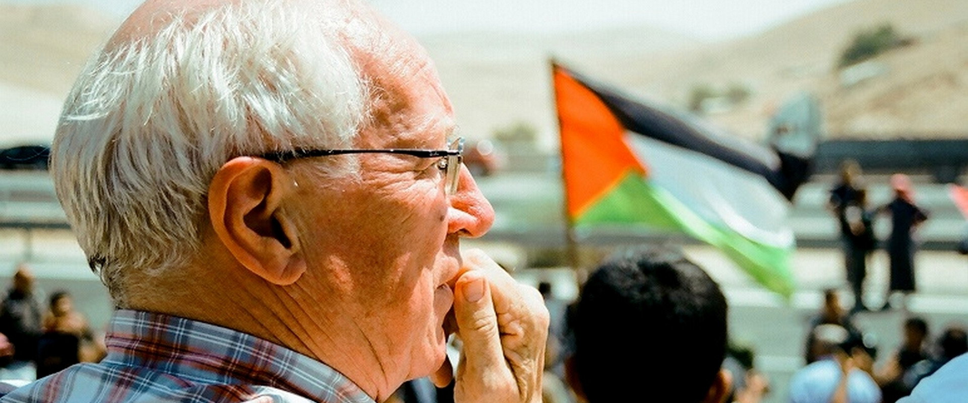 This Is Not a Movie: Robert Fisk and the Politics of Truth backdrop