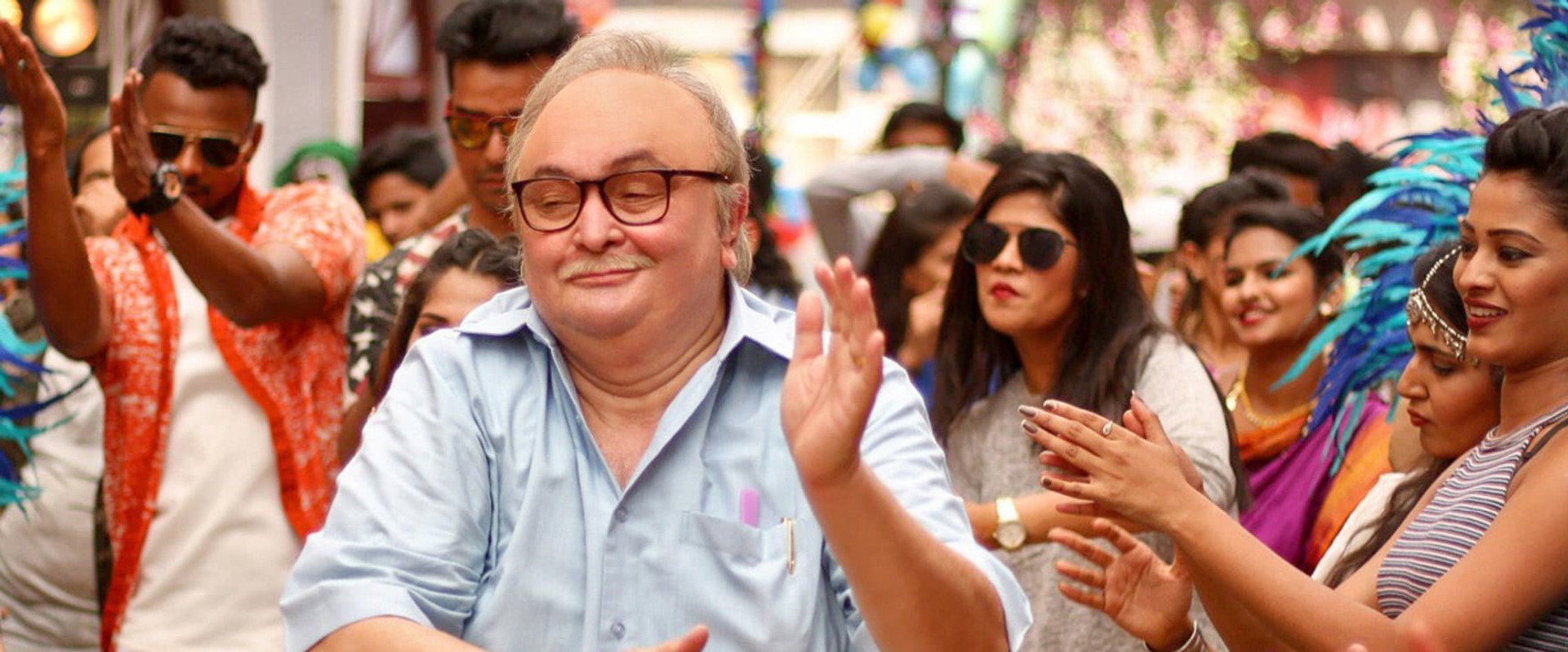 102 Not Out backdrop