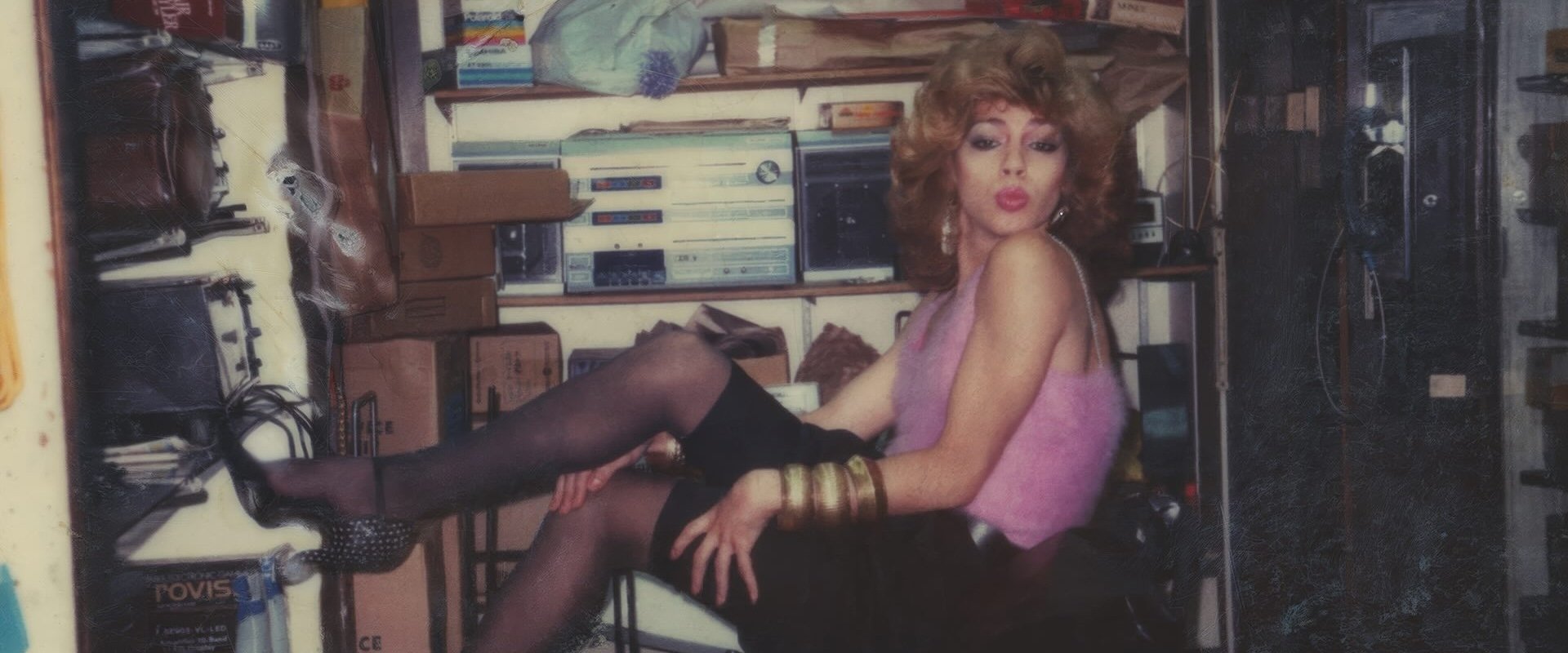 I'm Your Venus backdrop