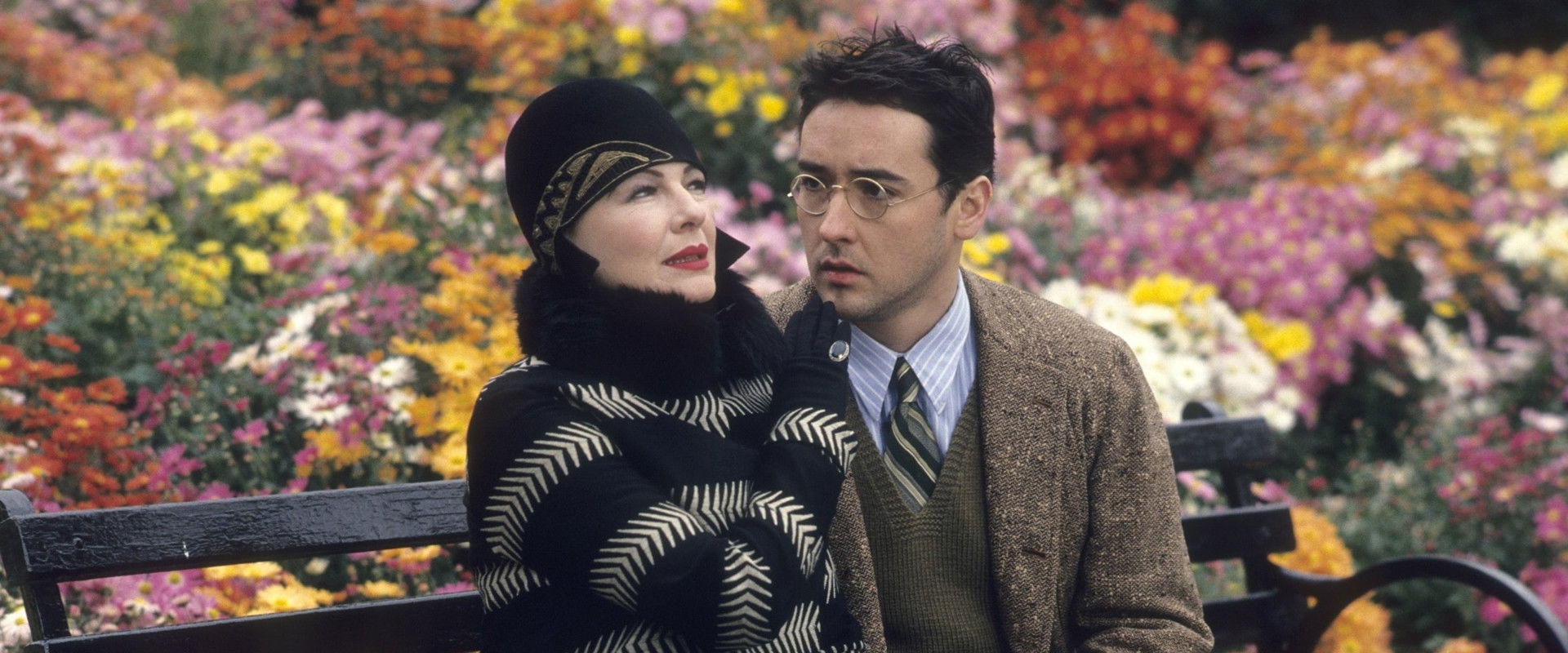 Bullets Over Broadway backdrop