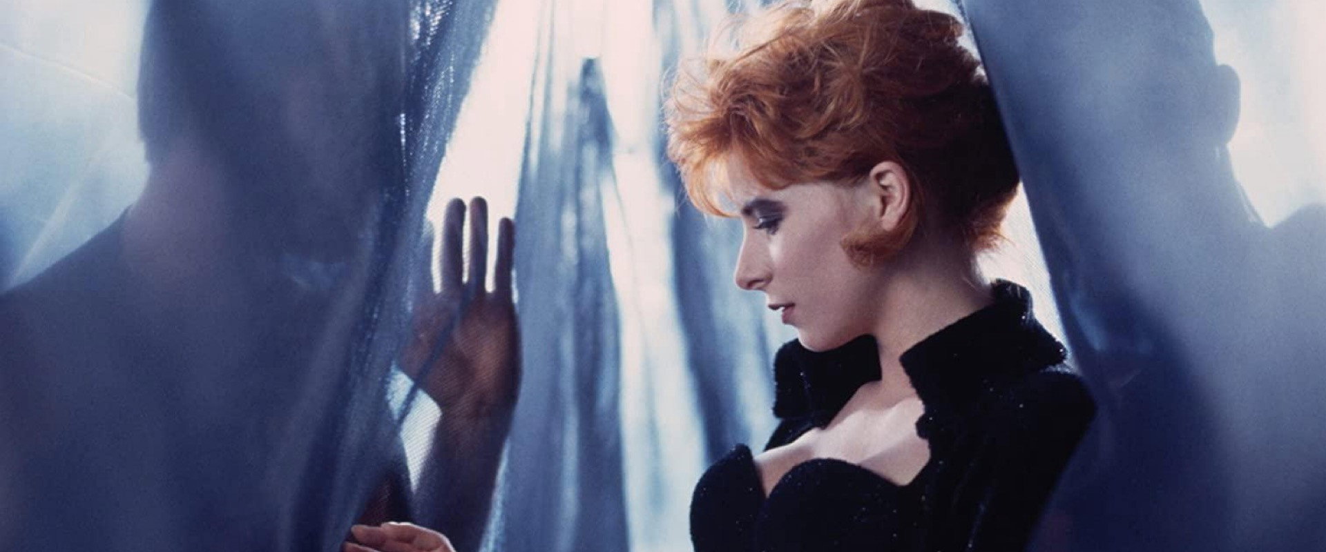 Mylène Farmer: My Soul is Slashed backdrop
