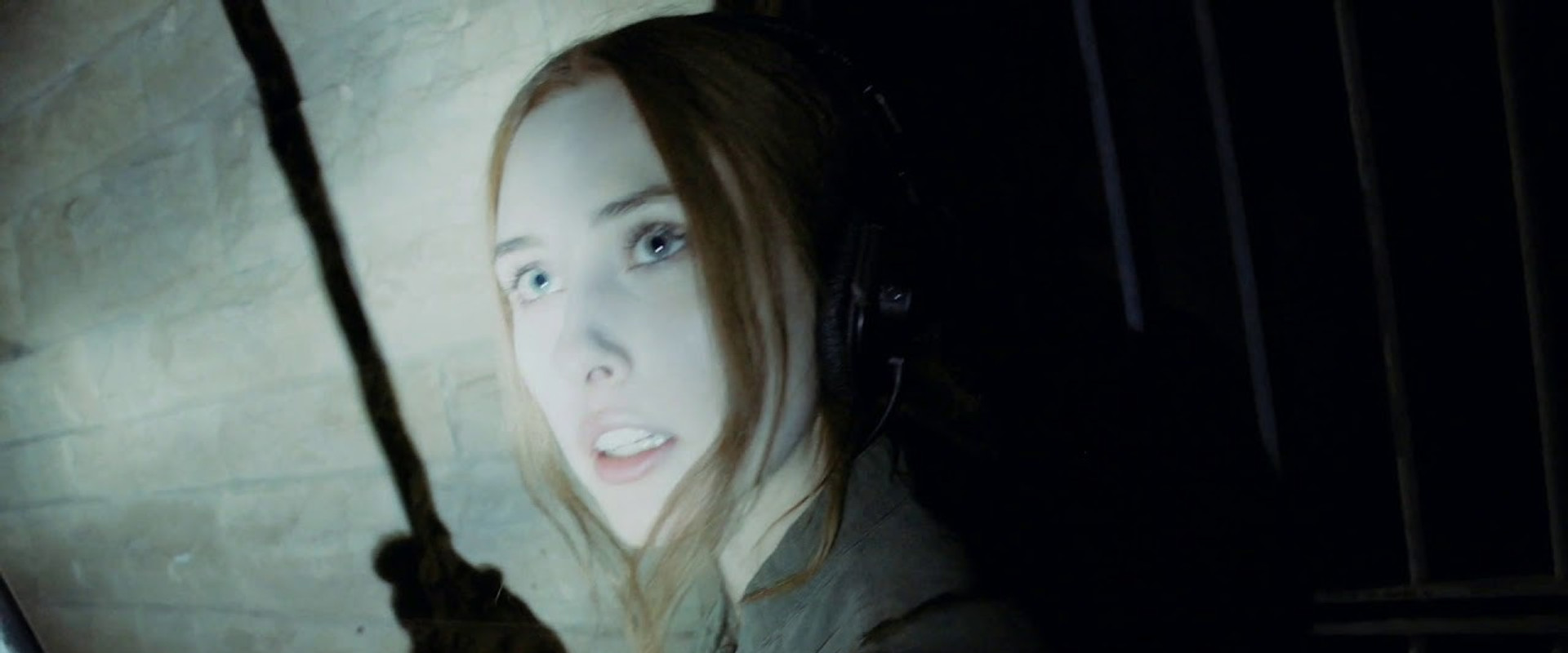 Paranormal Prison backdrop