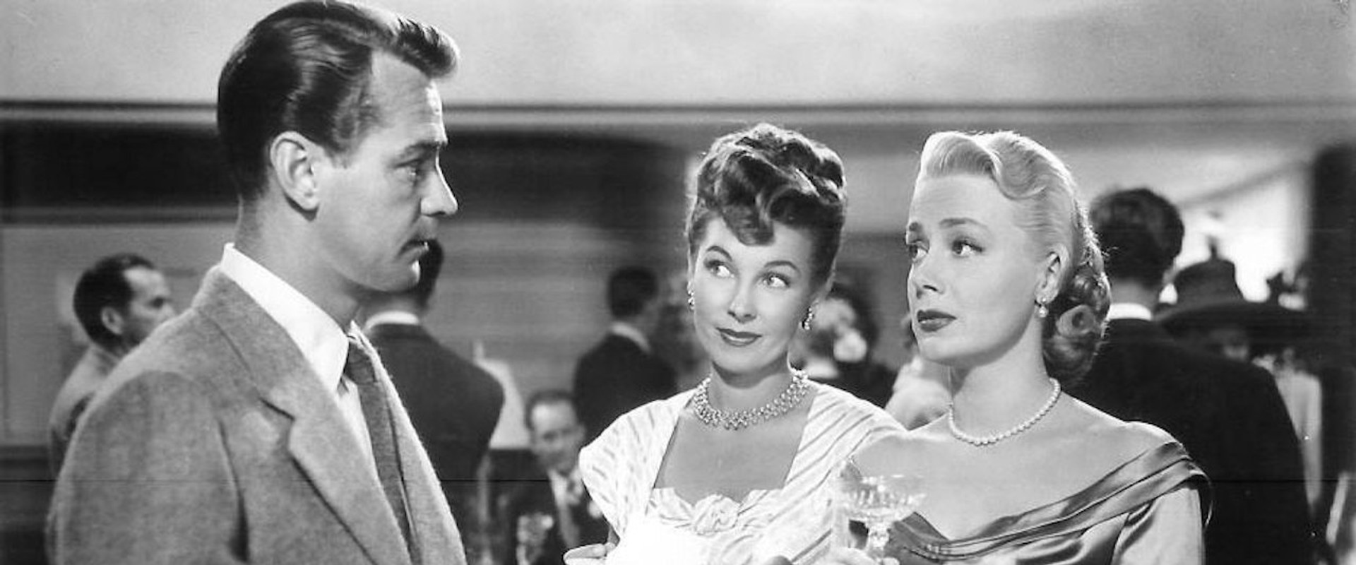 Chicago Deadline backdrop