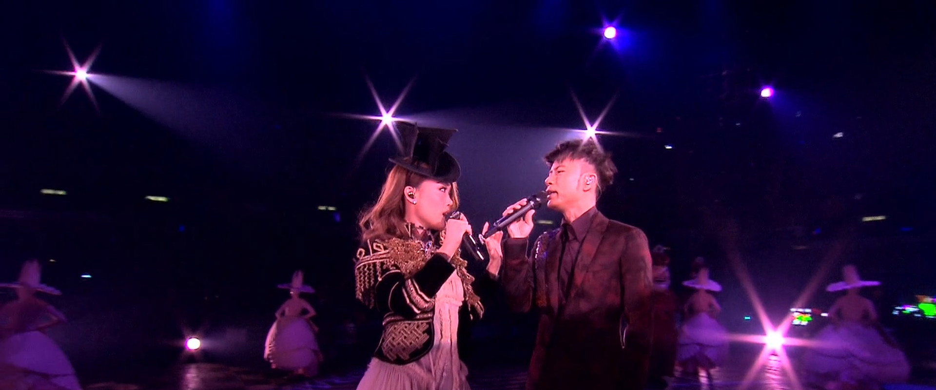 Joey Yung & Hacken Lee Concert Live 2015 backdrop